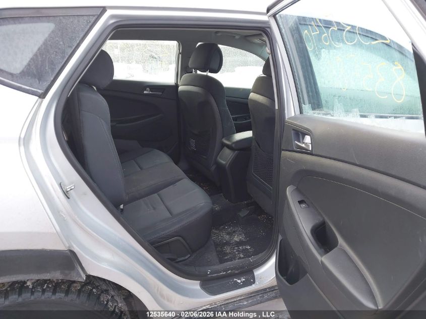 2018 Hyundai Tucson Se VIN: KM8J2CA40JU835586 Lot: 12535640