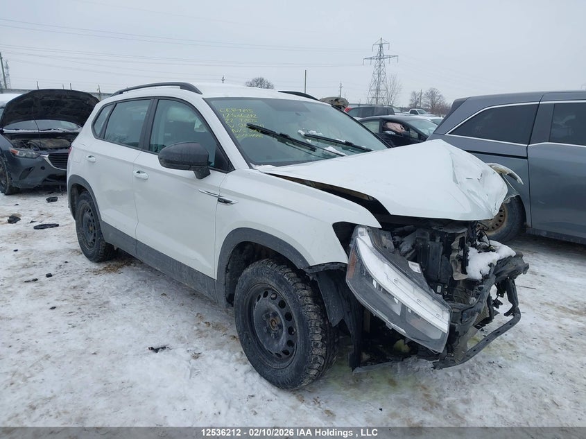 3VVAX7B22NM013894 VOLKSWAGEN TAOS Photo 1
