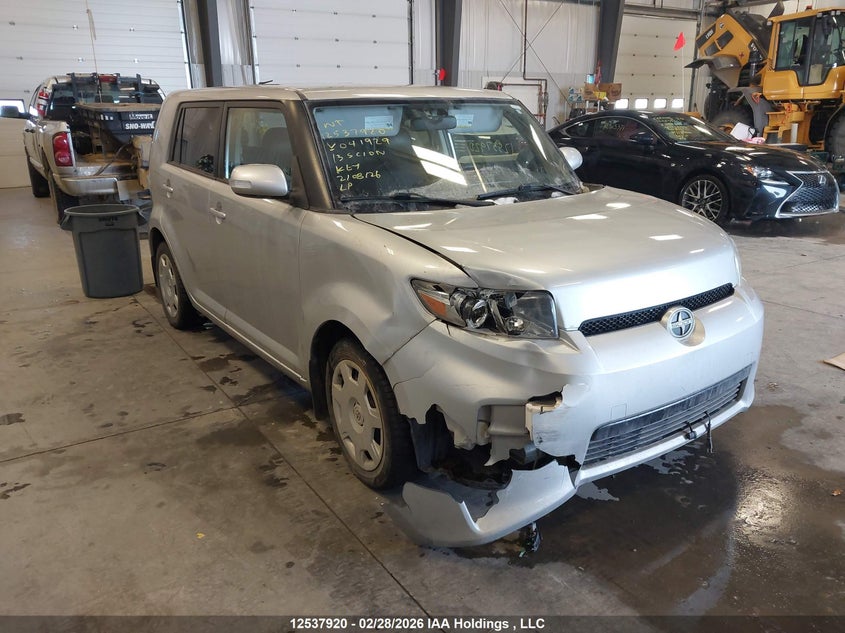JTLZE4FE0DJ041929 TOYOTA SCION XB Photo 1