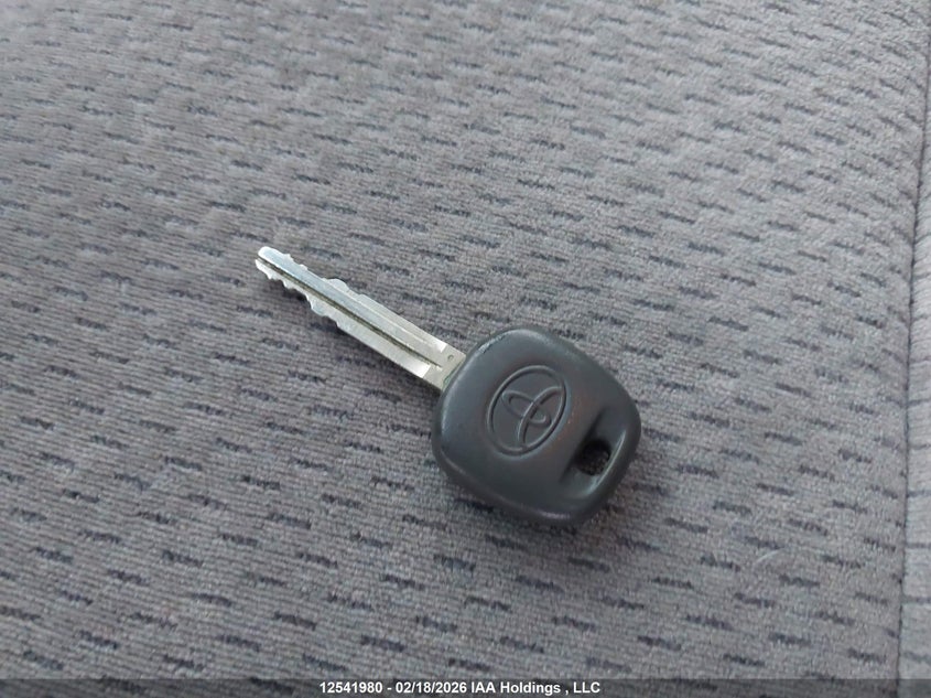 2003 Toyota Camry Le/Xle VIN: JTDBF32K430145392 Lot: 12541980