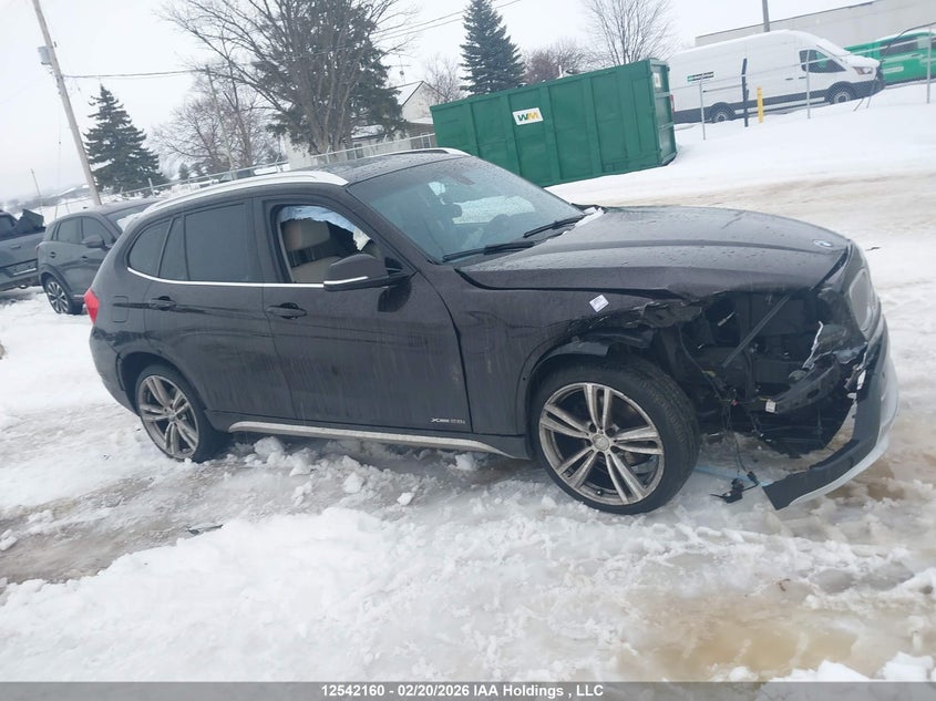 2015 BMW X1 xDrive28I VIN: WBAVL1C57FVY31501 Lot: 12542160