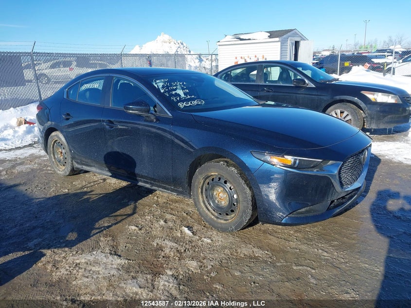 JM1BPACM1S1791208 MAZDA MAZDA3 Photo 1