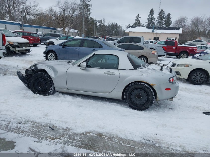 2006 Mazda Mx-5 3Rd Generation Limited/Gs/Gx VIN: JM1NC15F960117844 Lot: 12544156