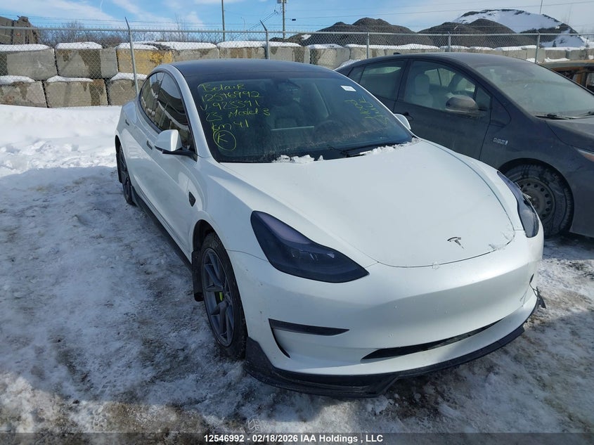 Vin: lrw3e1eb2pc923391, lot: 2938752, tesla model 3 long range 2023 img_1