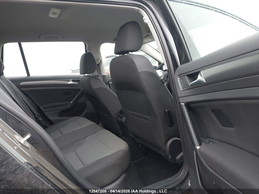 2018 Volkswagen Golf Sportwagen S VIN: 3VW117AU3JM765386 Lot: 12547208