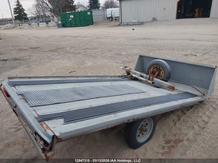2014 RAINBOW TRAILER N/A N/A