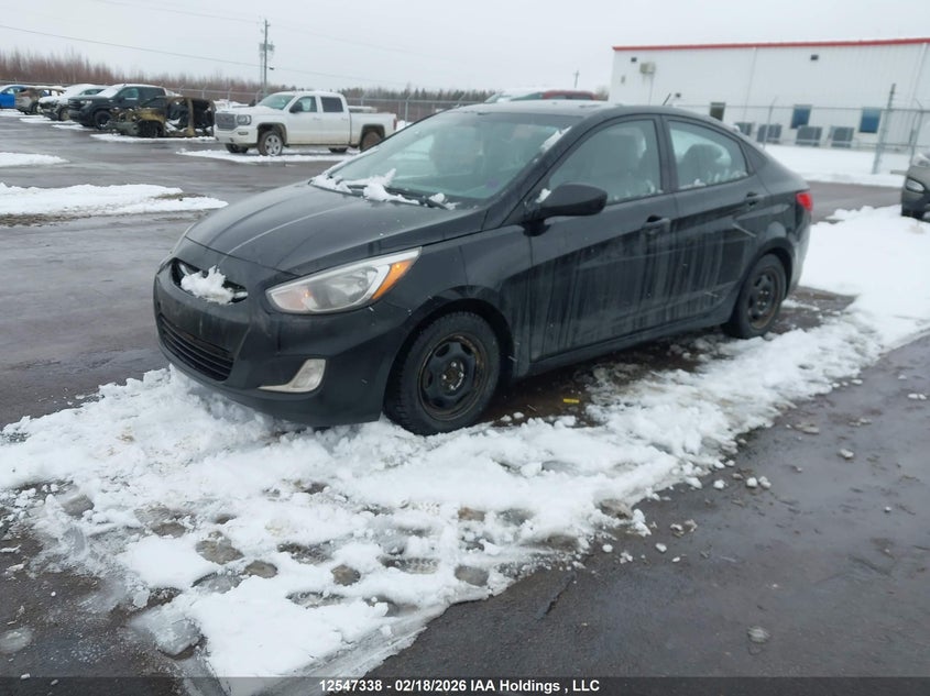 2017 Hyundai Accent Se, Front, IAAI, VIN KMHCT4AE4HU203950 — photo 2