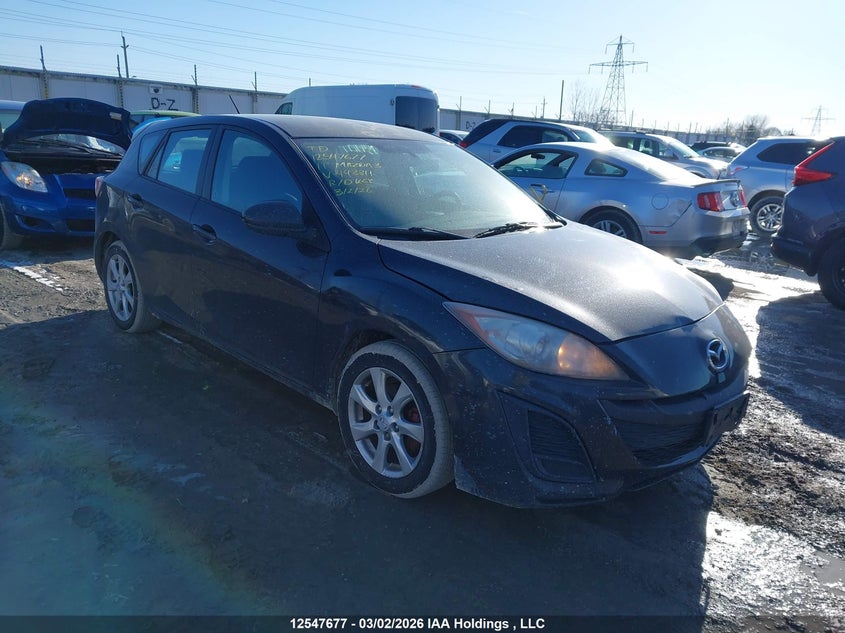 JM1BL1KFXB1443311 MAZDA MAZDA3 Photo 1