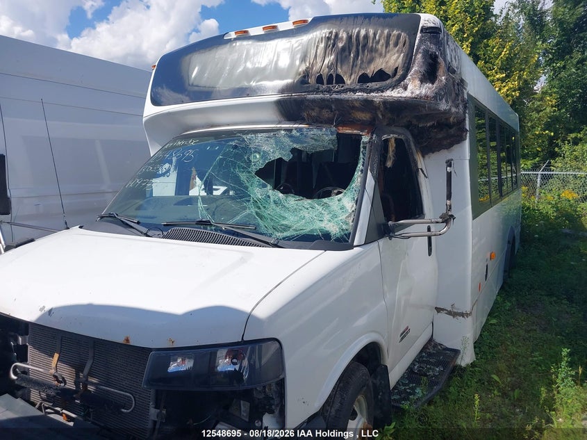 2013 GMC Savana, Пожар (салон), IAAI, VIN 1GD675BL9D1109773 — фото 2