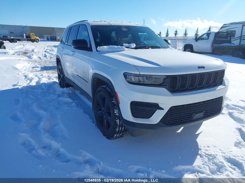 2024 JEEP GRAND CHEROKEE LAREDO/ALTITUDE
