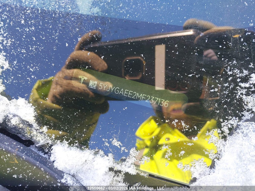 2021 Tesla Model Y Long Range VIN: 5YJYGAEE2MF237136 Lot: 12550662