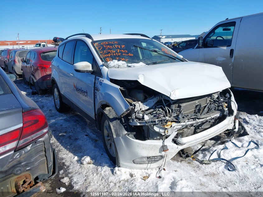 Vin: 1fmcu9gd2juc96790, lot: 2943456, ford escape se 2018 img_1
