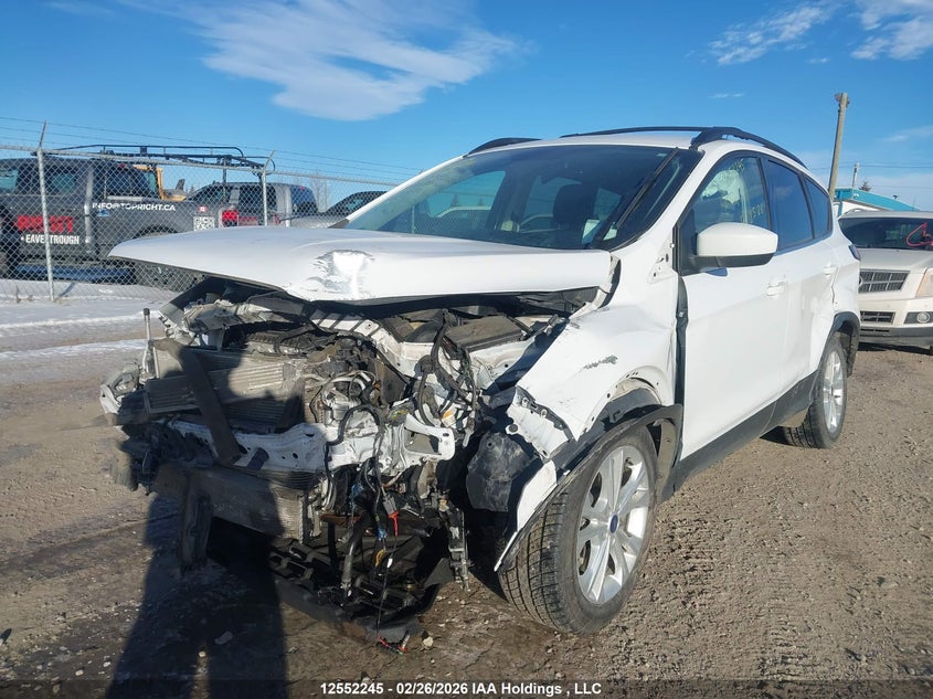 Vin: 1fmcu9gd0juc50911, lot: 2944591, ford escape se 20182