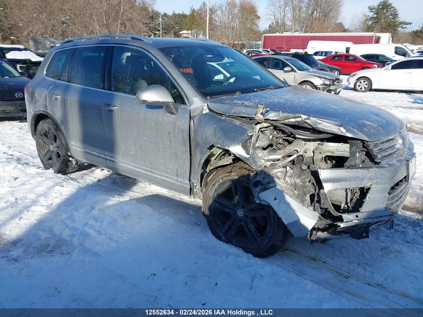 WVGRF7BP8HD002099 VOLKSWAGEN TOUAREG Photo 1