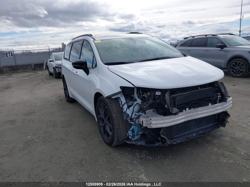 2025 Chrysler Pacifica