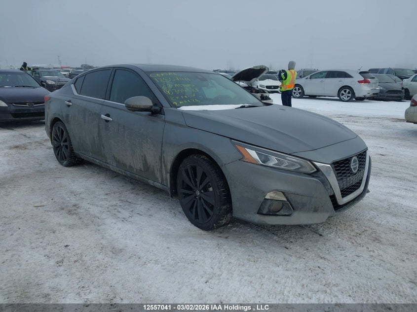 2022 NISSAN ALTIMA PLATINUM