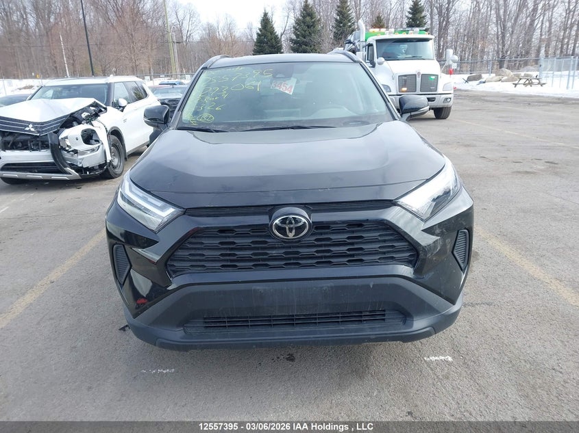 2022 Toyota Rav4 Xle/Xle Premium VIN: 2T3R1RFV1NC273061 Lot: 12557395
