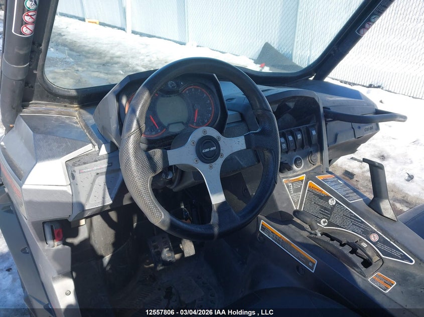 2017 CAN-AM/ BRP COMMANDER CAN-AM 800R XT 2