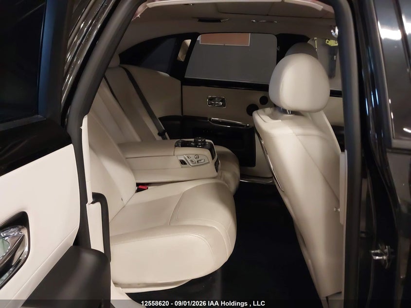 2015 ROLLS-ROYCE GHOST SEDAN 6.6L V-12 DI, DOHC, VVT, TURBO, 563HP