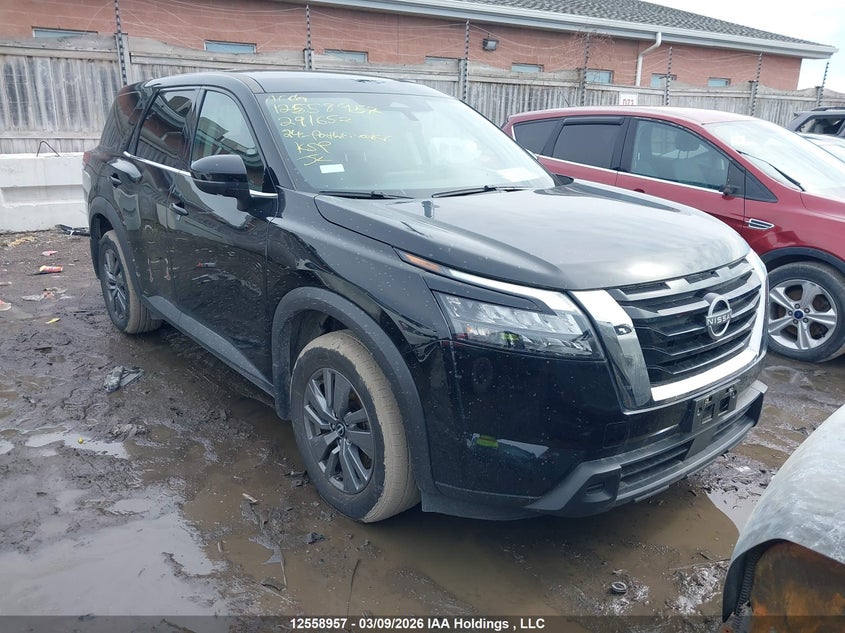 2024 Nissan Pathfinder S