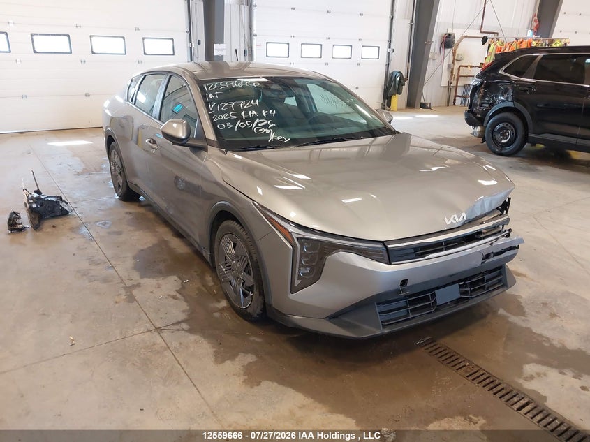 Vin: 3kpft4de4se129724, lot: 2952733, kia k4 lx/lxs 2025 img_1