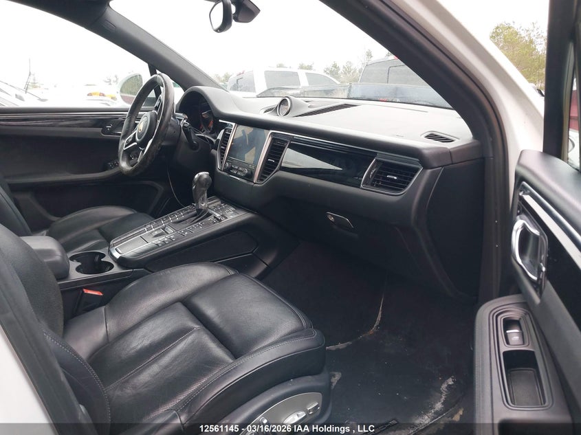 2017 Porsche Macan S