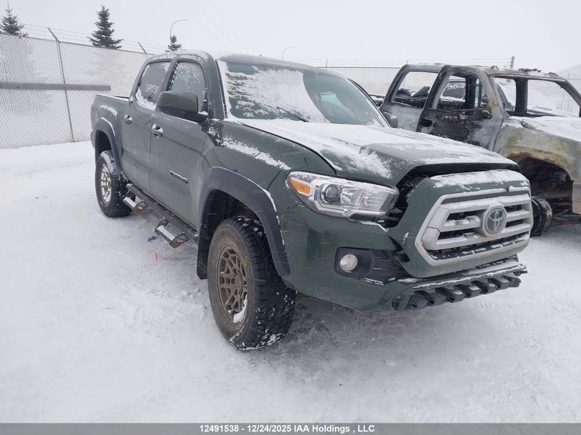 TOYOTA TACOMA