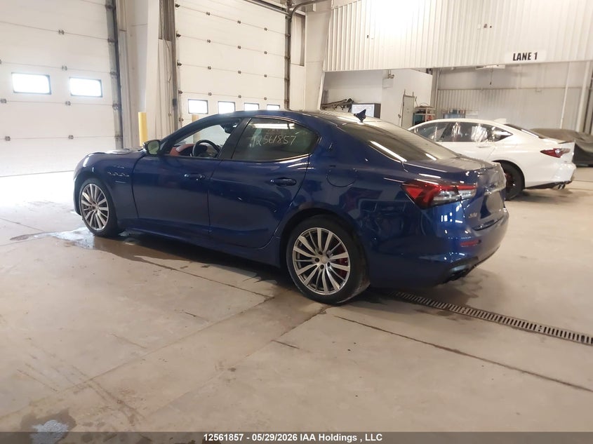 Vin: zam57ytm8px411738, lot: 2955150, maserati ghibli modena q4 20233