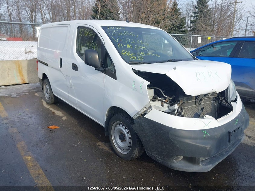 2019 NISSAN NV200