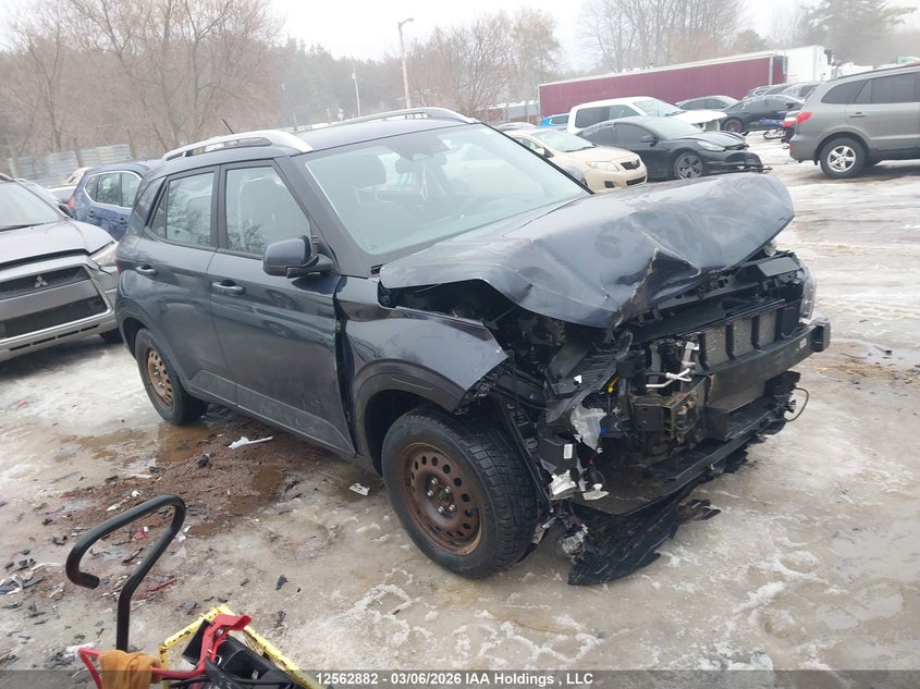 2023 Hyundai Venue Sel/Limited VIN: KMHRC8A35PU219699 Lot: 12562882