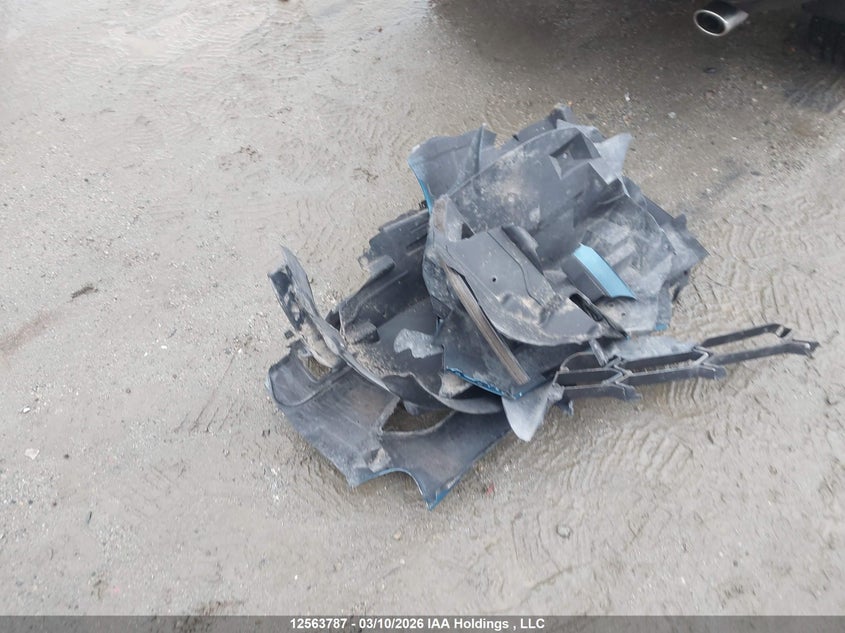 2015 Nissan Micra S/Sr/Sv VIN: 3N1CK3CPXFL226840 Lot: 12563787