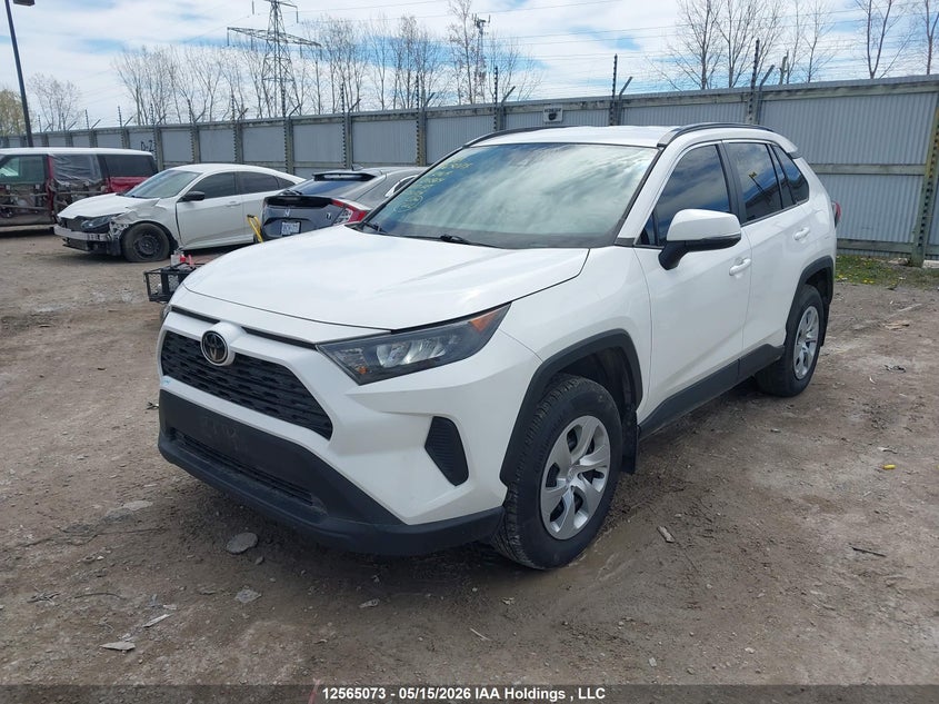 2021 Toyota RAV 4, Удар сзади, IAAI, VIN 2T3B1RFV7MC216864 — фото 2