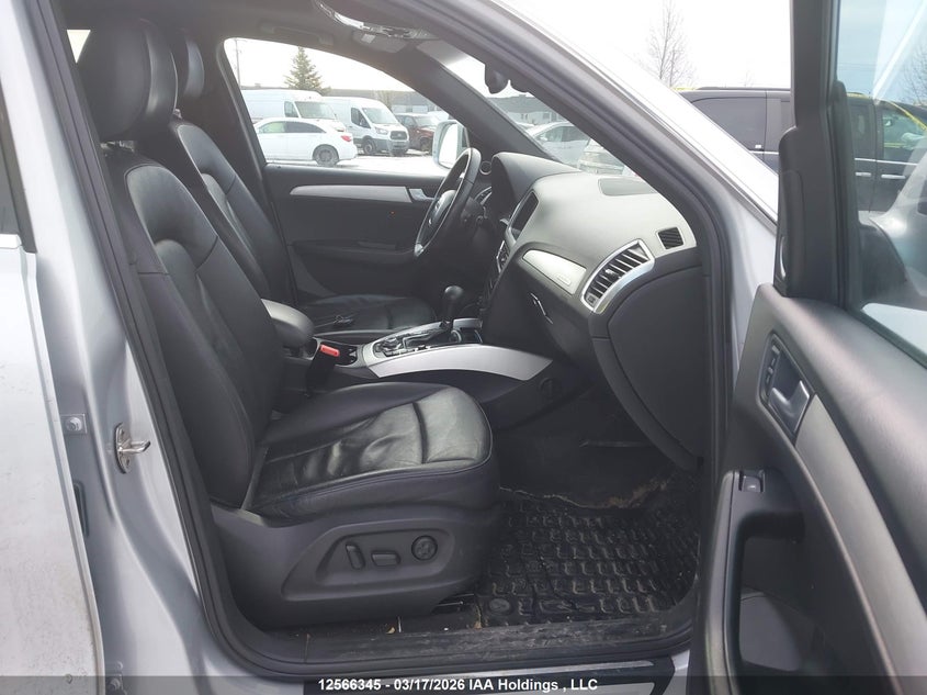 WA1MKCFP5CA084469 2012 Audi Q5 3.2 Premium Plus Silver