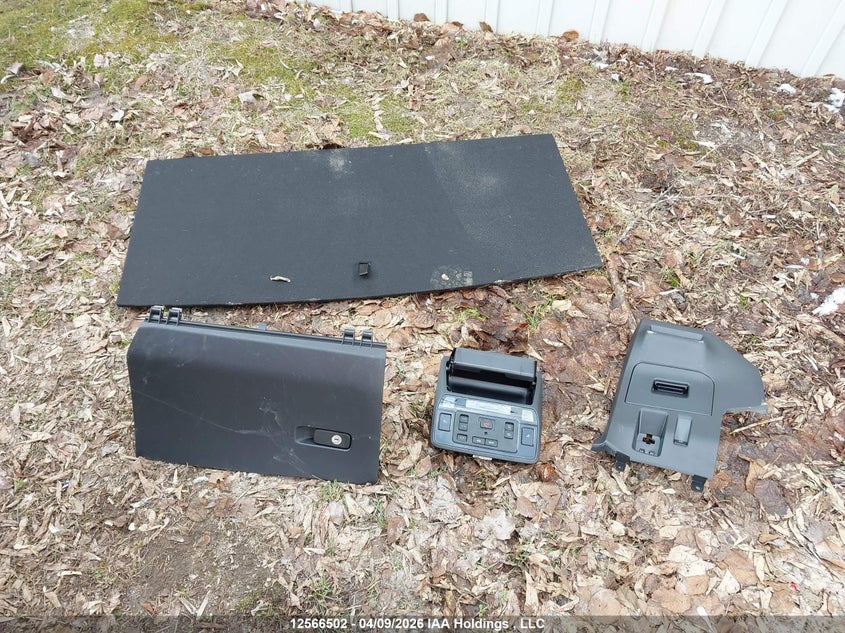 2024 Toyota Grand Highlander Hybrid Platinum VIN: 5TDADAB57RS007268 Lot: 12566502