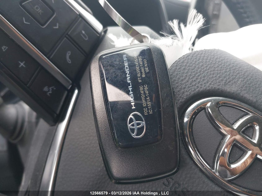 2021 Toyota Highlander Limited/Platinum VIN: 5TDDZRBHXMS129400 Lot: 12566579