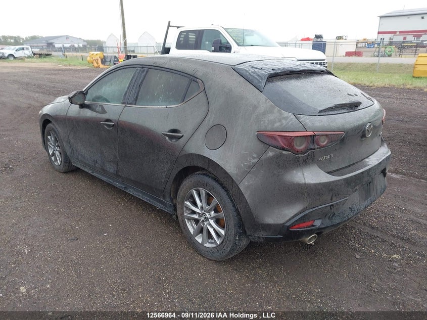 Vin: jm1bpalm4r1711989, lot: 2960789, mazda 3 preferred 20243