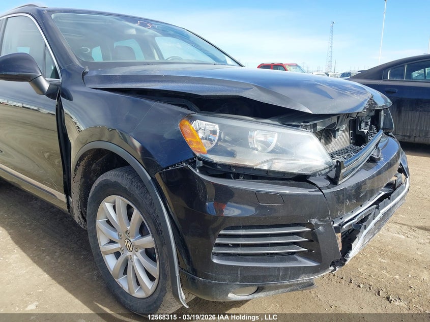 2012 Volkswagen Touareg 3.6L Comfortline/3.6L Execline/3.6L Highline VIN: WVGEF9BP8CD010738 Lot: 12568315