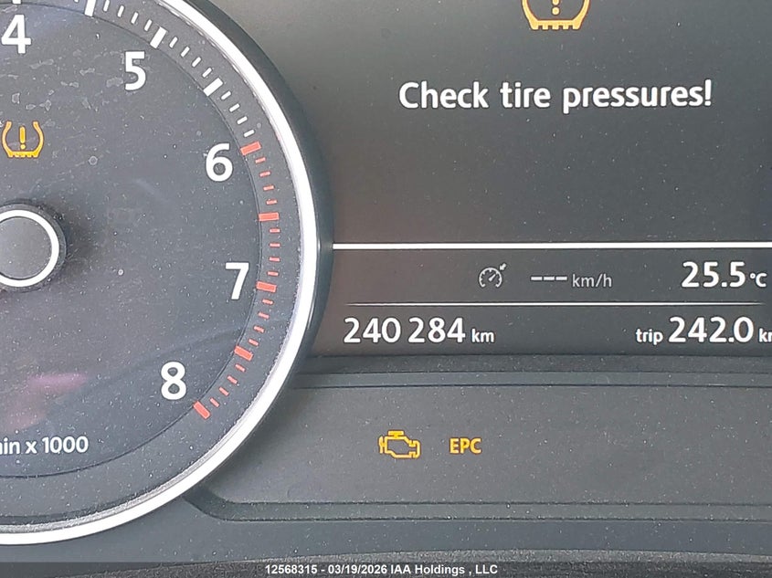 2012 Volkswagen Touareg 3.6L Comfortline/3.6L Execline/3.6L Highline VIN: WVGEF9BP8CD010738 Lot: 12568315