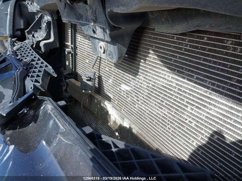 2012 Volkswagen Touareg 3.6L Comfortline/3.6L Execline/3.6L Highline VIN: WVGEF9BP8CD010738 Lot: 12568315