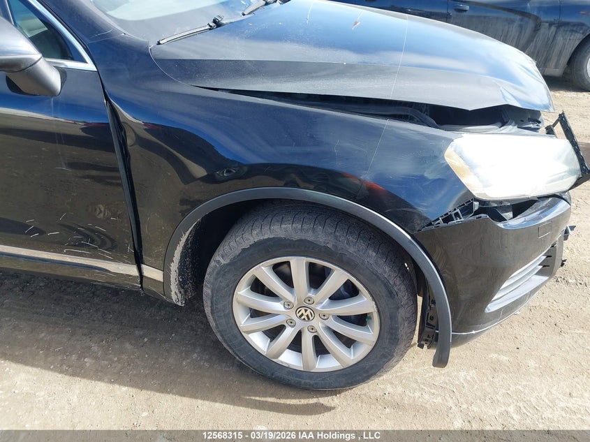 2012 Volkswagen Touareg 3.6L Comfortline/3.6L Execline/3.6L Highline VIN: WVGEF9BP8CD010738 Lot: 12568315