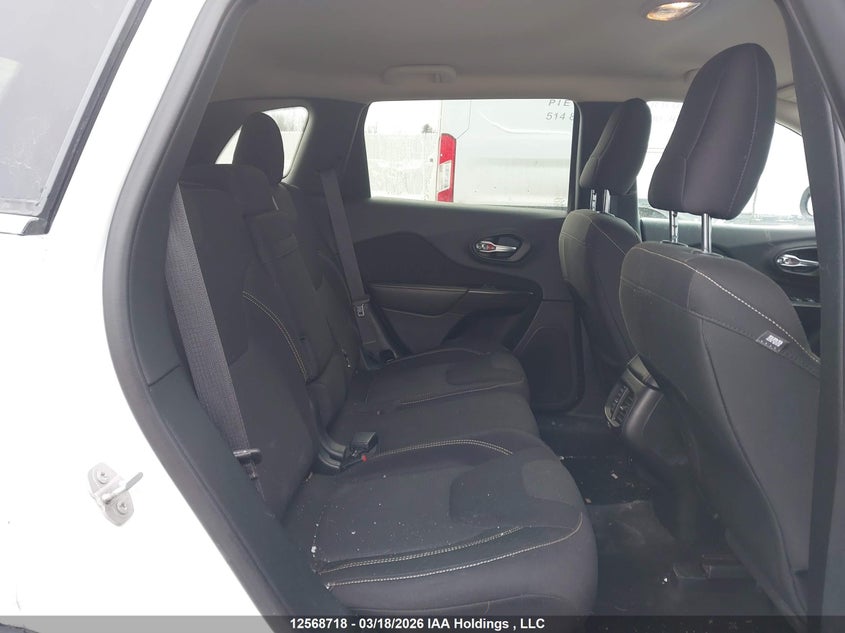 2015 Jeep Cherokee Latitude VIN: 1C4PJMCB2FW744852 Lot: 12568718