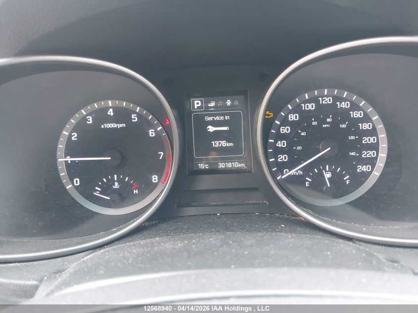 2017 Hyundai Santa Fe Sport 2.4 Premium VIN: 5XYZUDLB0HG476223 Lot: 12568940