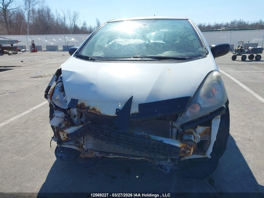 2011 Honda Fit VIN: JHMGE8G33BC801343 Lot: 12569227