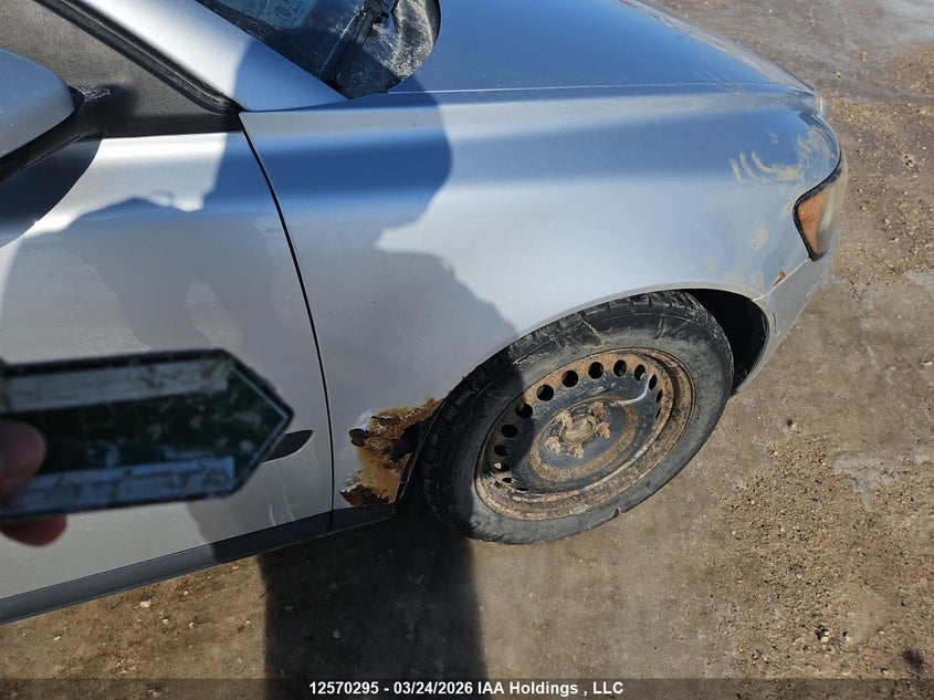 2005 Volvo V50 2.4I VIN: YV1MW382452050803 Lot: 12570295