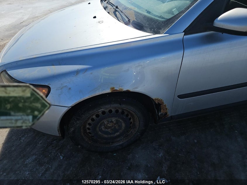 2005 Volvo V50 2.4I VIN: YV1MW382452050803 Lot: 12570295