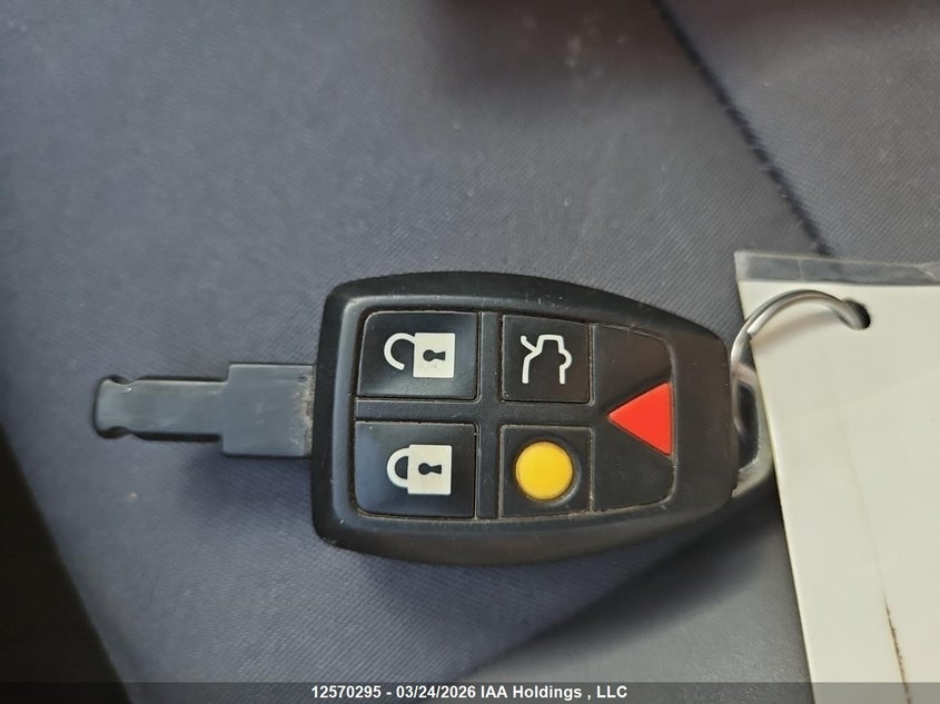 2005 Volvo V50 2.4I VIN: YV1MW382452050803 Lot: 12570295