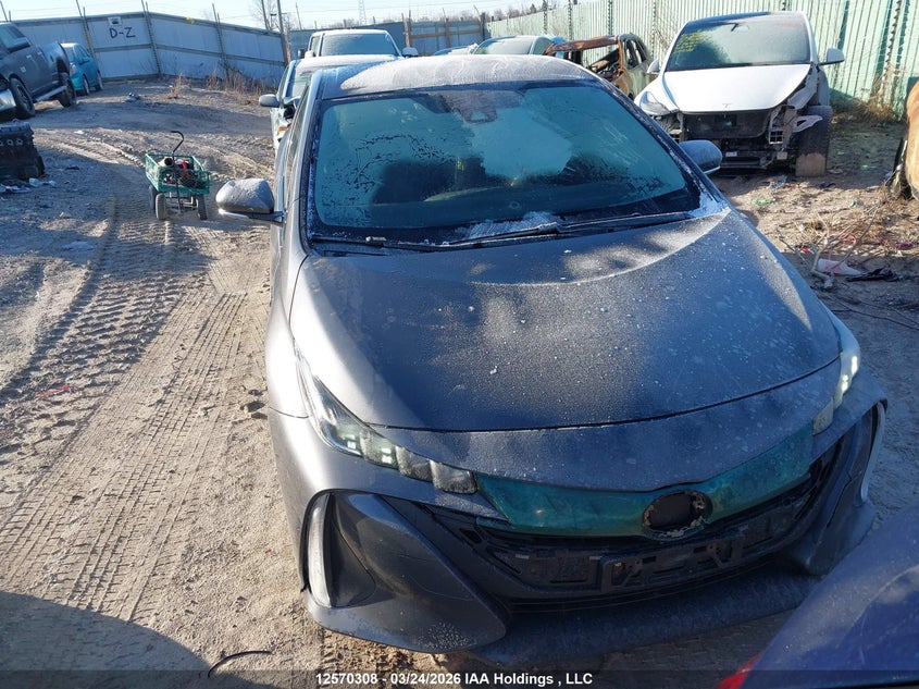 2018 Toyota Prius Prime Upgrade VIN: JTDKARFP5J3076103 Lot: 12570308