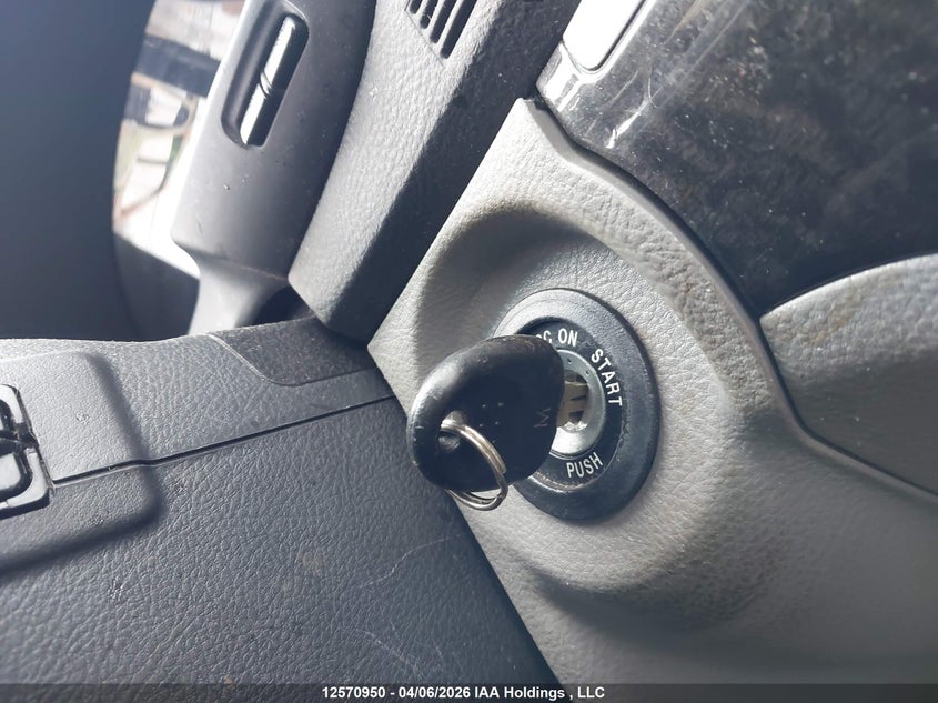 2008 Hyundai Santa Fe Gl VIN: 5NMSG73E58H217897 Lot: 12570950