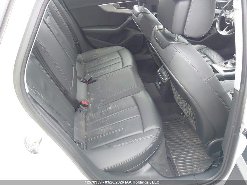 2021 Audi A4 Premium Plus 45 VIN: WAUEAAF49MA064800 Lot: 12570959
