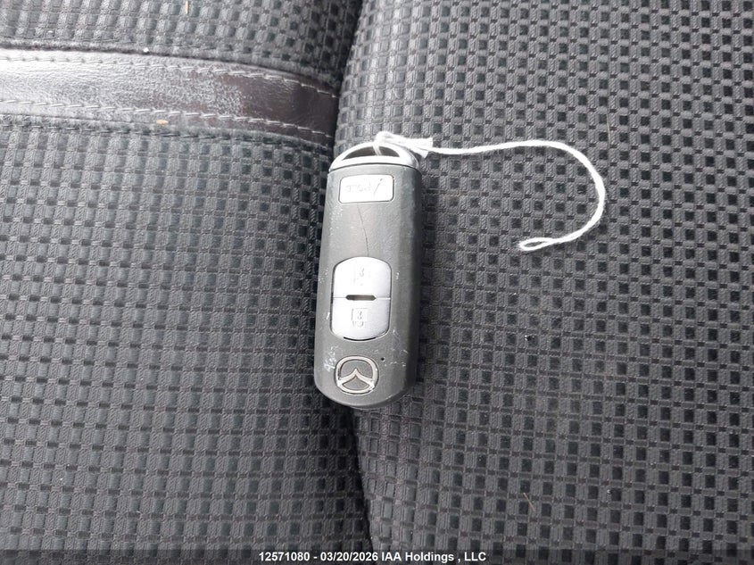 2018 Mazda 3 Touring VIN: JM1BN1L70J1181282 Lot: 12571080